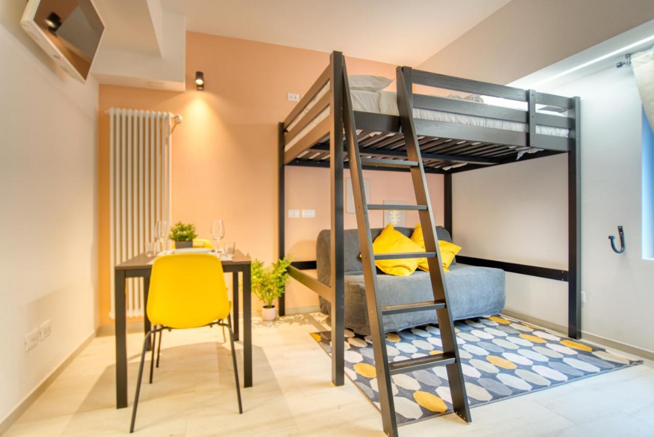 Appartamento Suzzani 273 Milano