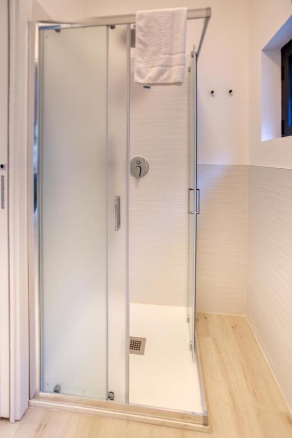 Appartamento Suzzani 273 *