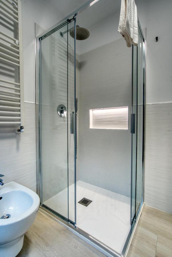 Suzzani 273 Milano